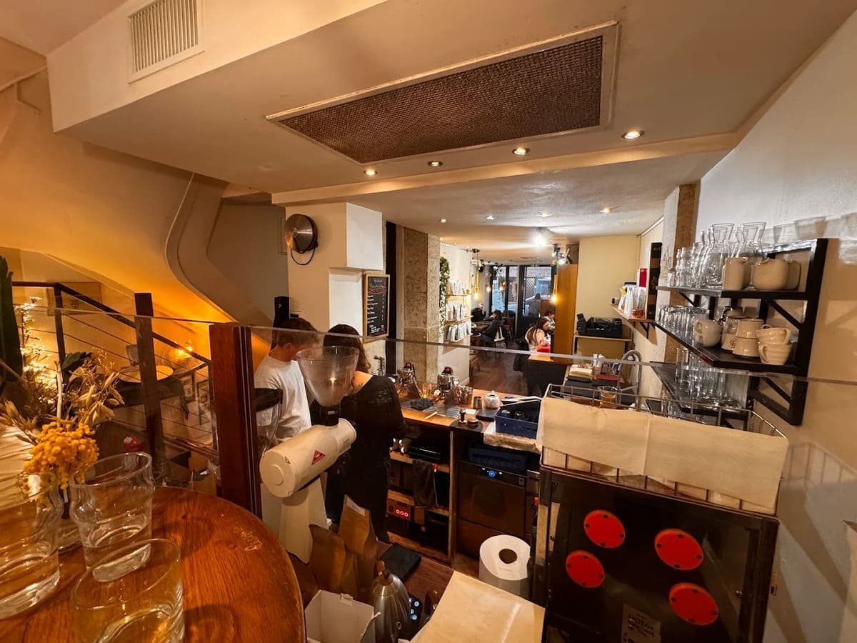 Café d'Auteur cosy interior